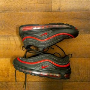 Air max girls Size 7 shoes